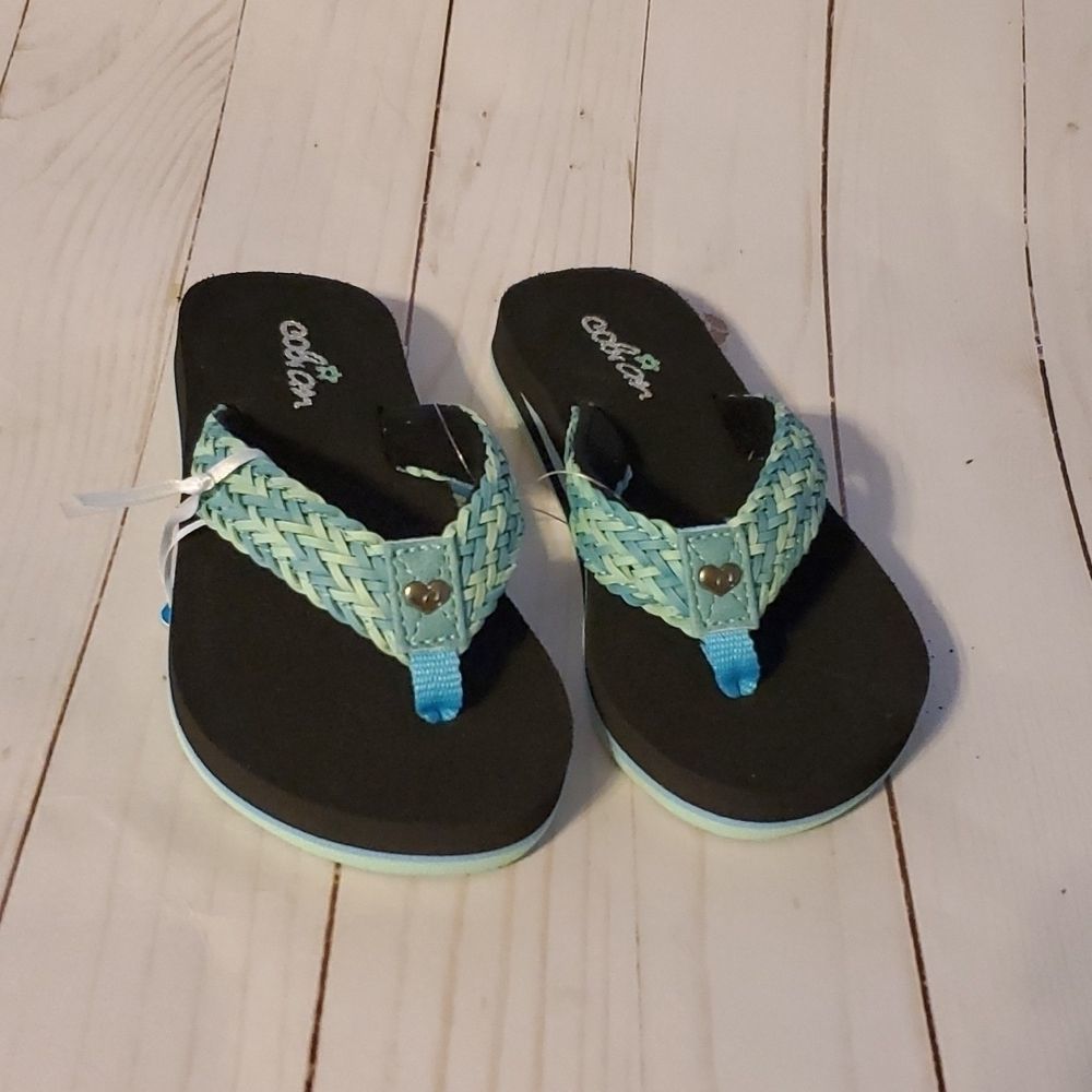 Cobian kids flip flops
